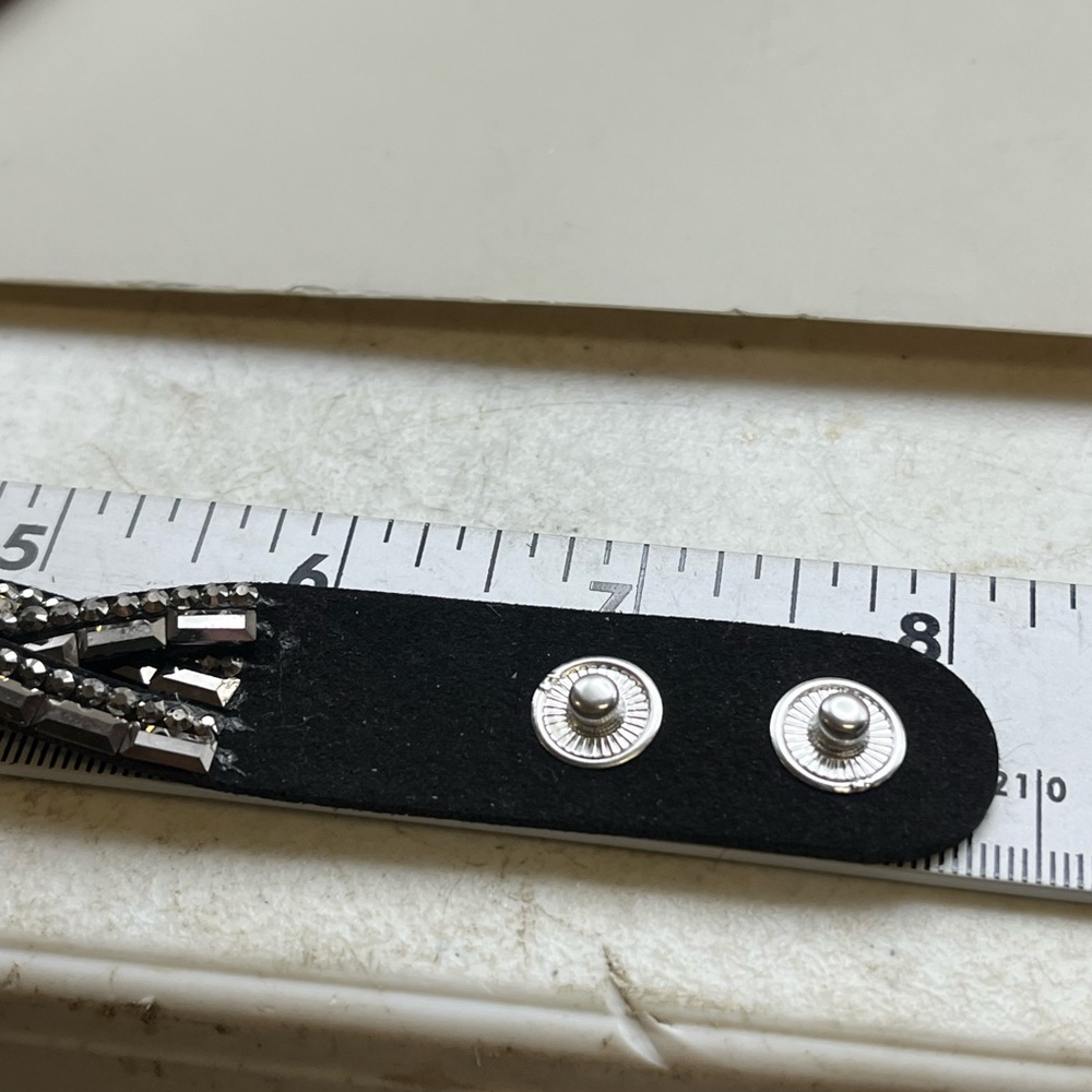 Black and Silver Wrap Bracelet - Picture 4 of 4